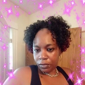 Meet your Posher, Moneke